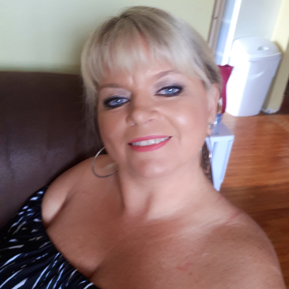 Meet your Posher, Justina